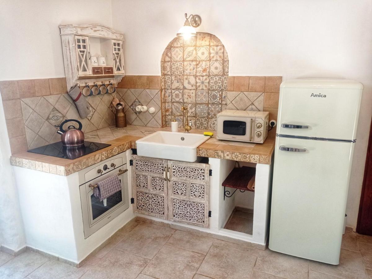 Bungalov Trapani Ruzova Esterno foto